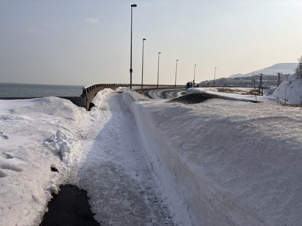 小樽港 ２０２６年２月２１日　南防波堤　車両出入り口